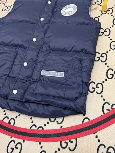 Canada Goose Quilted Navy Blue Puffer Vest