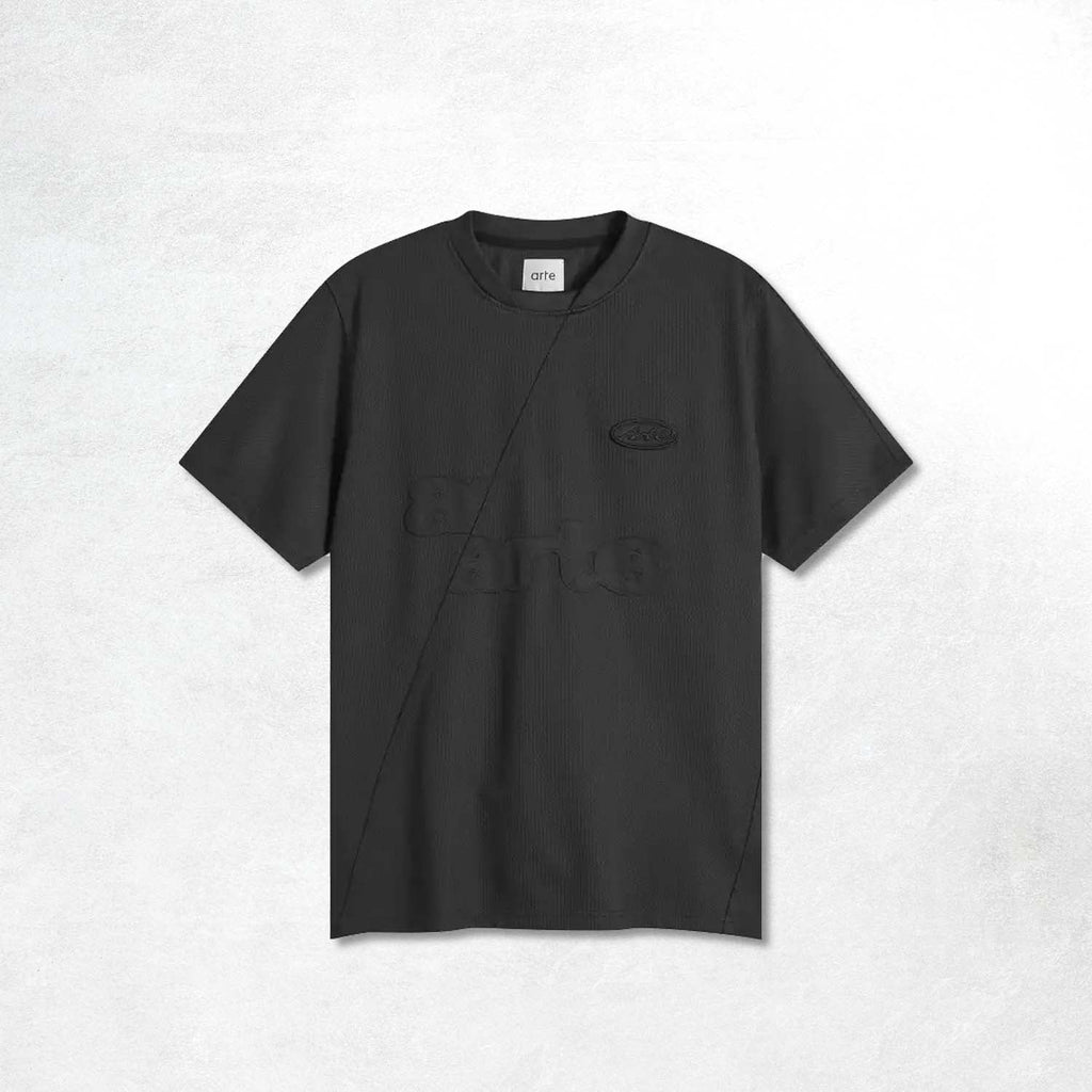 Arte Football T-shirt: Black
