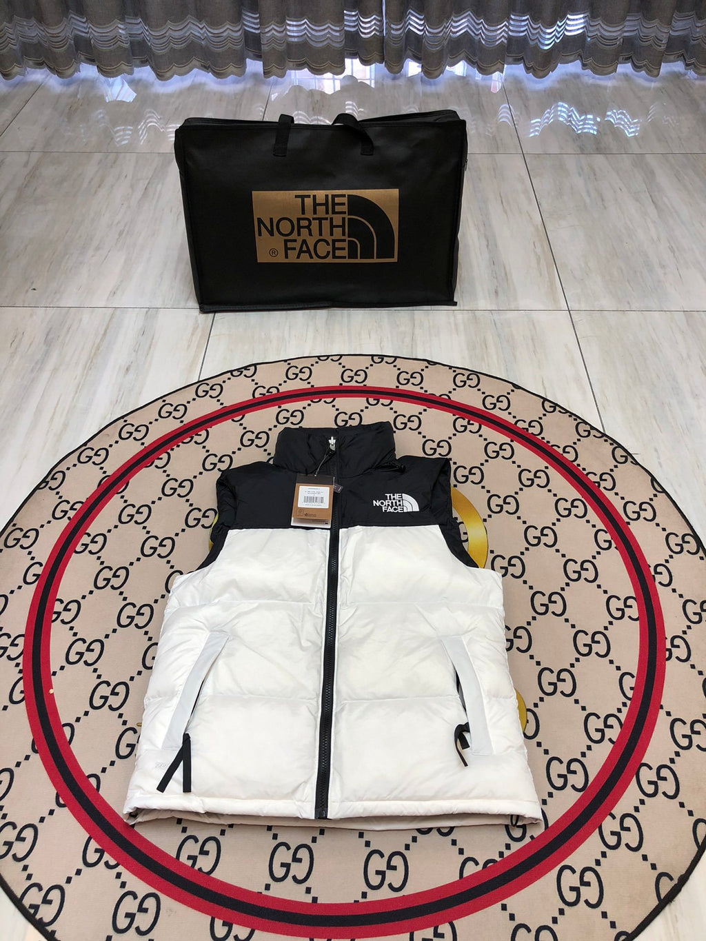 The North Face White and Black Color-Block Puffer Vest