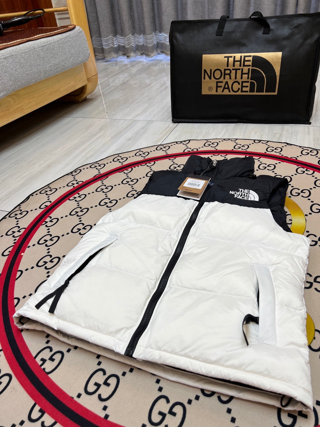 The North Face White and Black Color-Block Puffer Vest