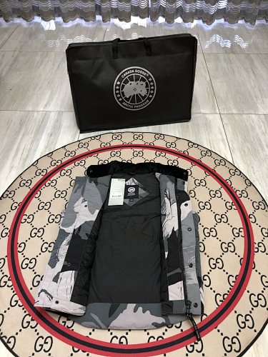 Canada Goose Gray and Black Camo Quilted Puffer Vest